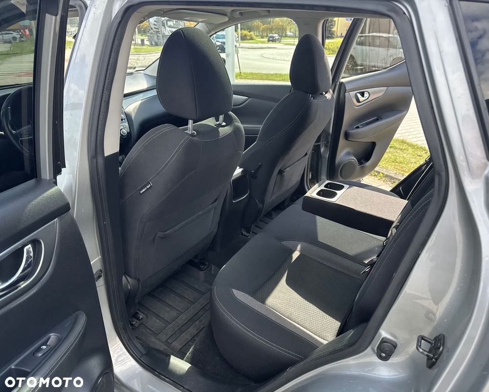 Nissan Qashqai 1.3 DIG-T N-Connecta - 14