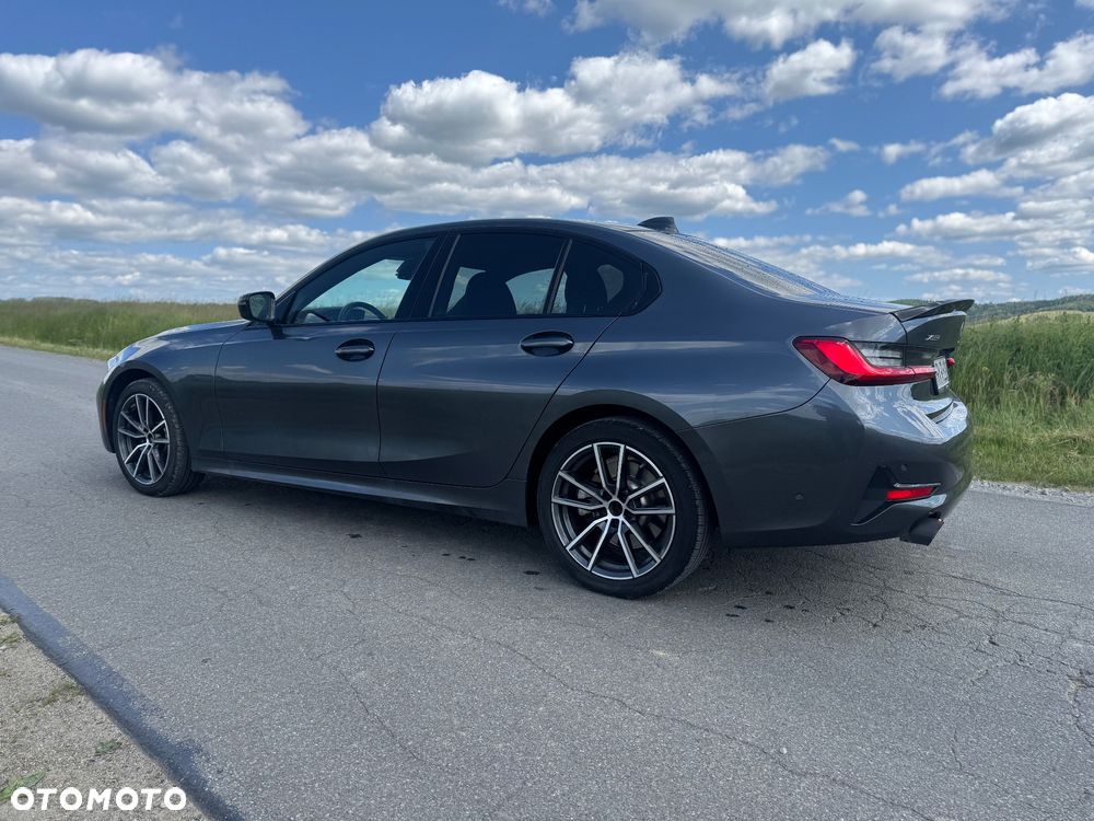 BMW Seria 3 330i xDrive M Sport sport - 12