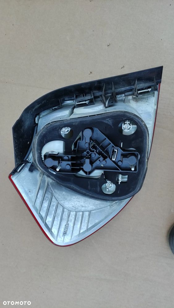 Lampa prawa tylna BMW E87 seria 1 Europa - 3