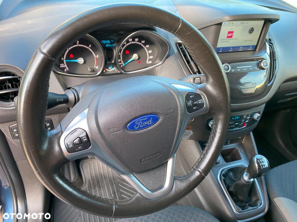 Ford Tourneo Courier 1.5 TDCi Titanium - 18