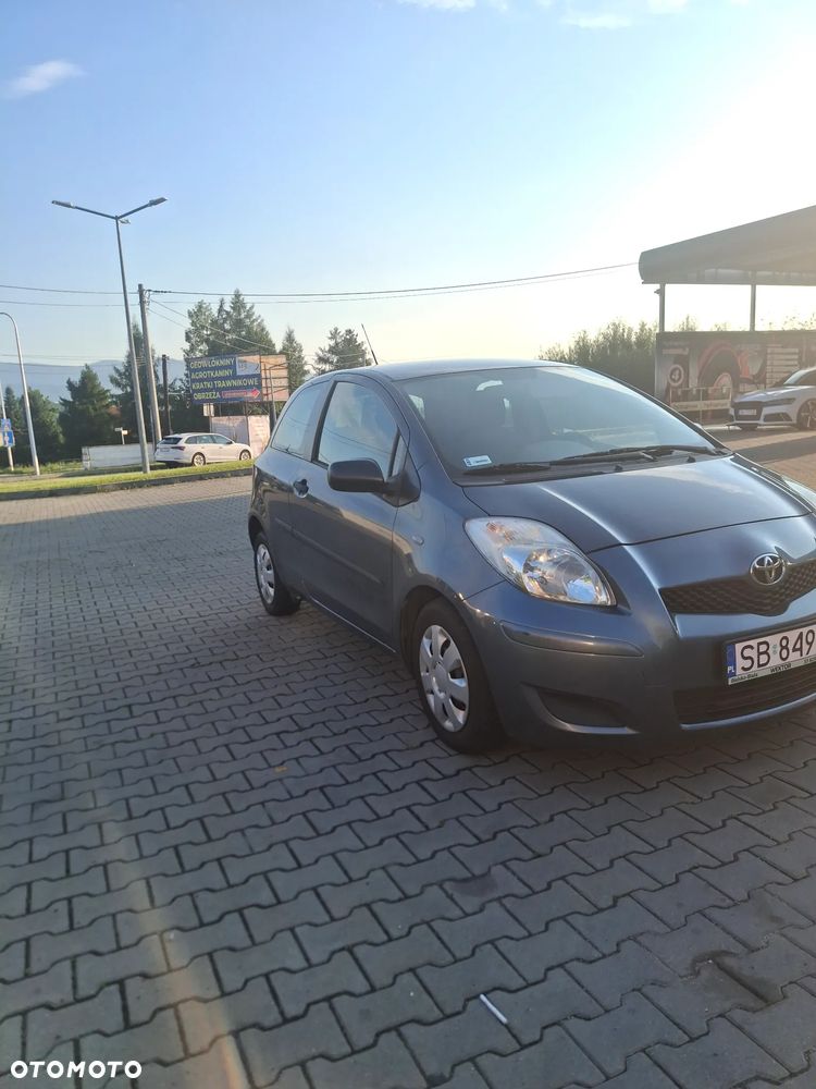 Toyota Yaris - 2