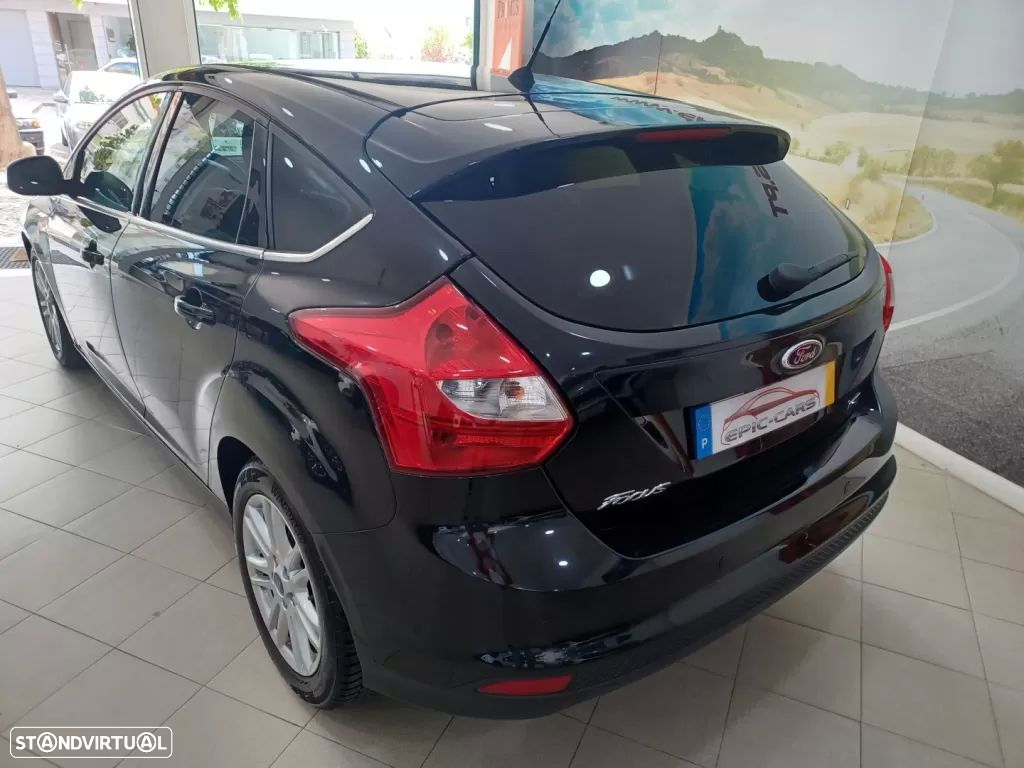 Ford Focus 1.0 EcoBoost S&S TITANIUM - 8