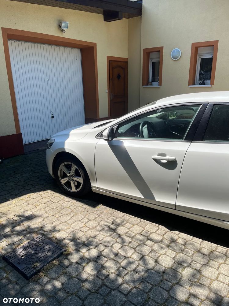Volvo V40 - 9