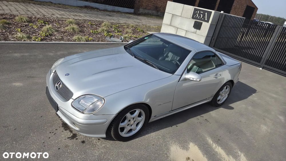 Mercedes-Benz SLK - 1
