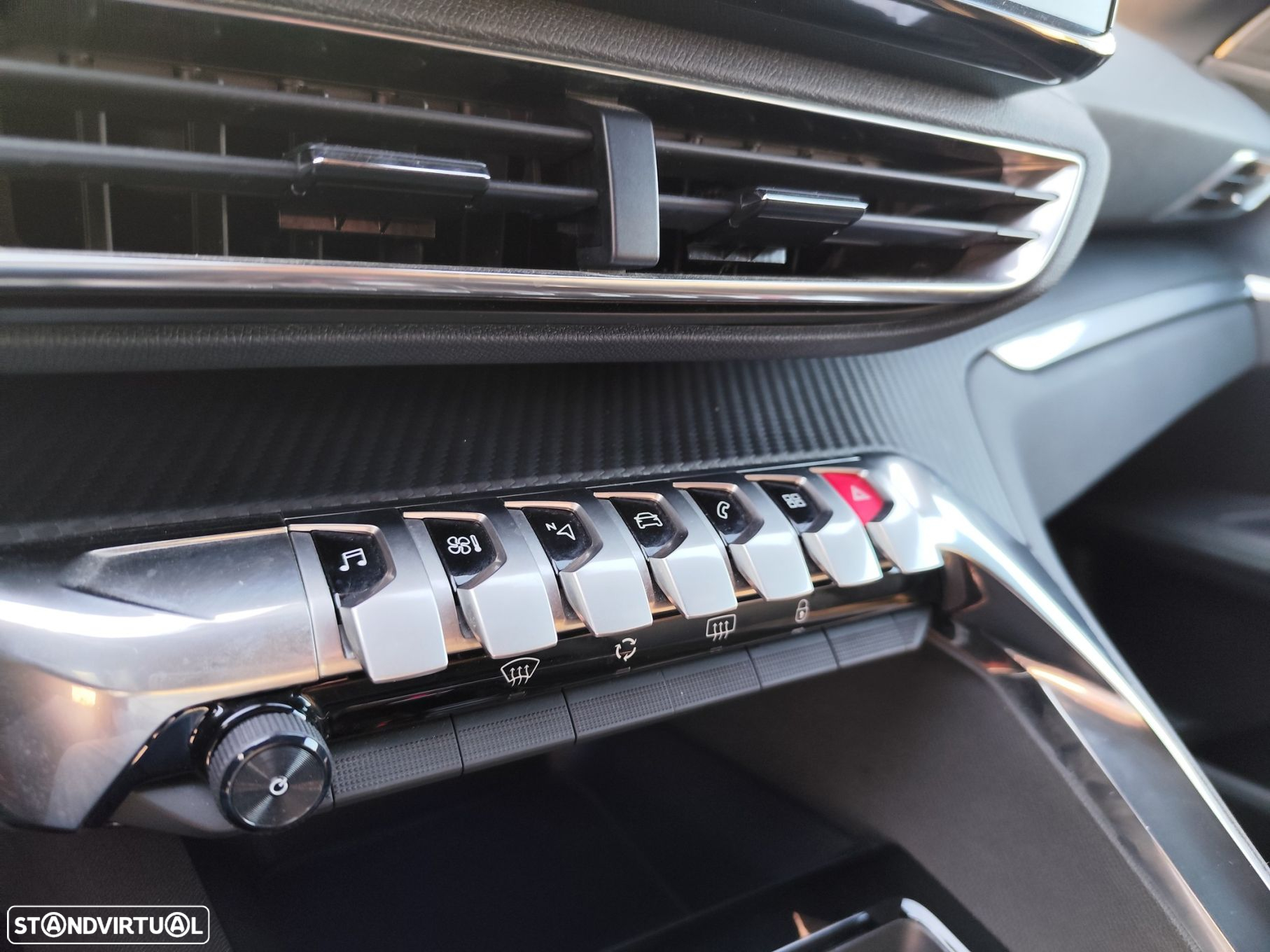 Peugeot 5008 1.2 PureTech Allure Pack EAT8 - 19