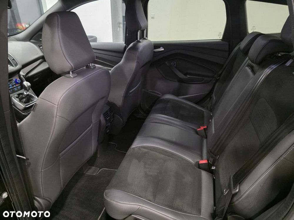 Ford Kuga 2.0 TDCi 4x2 ST-Line - 16