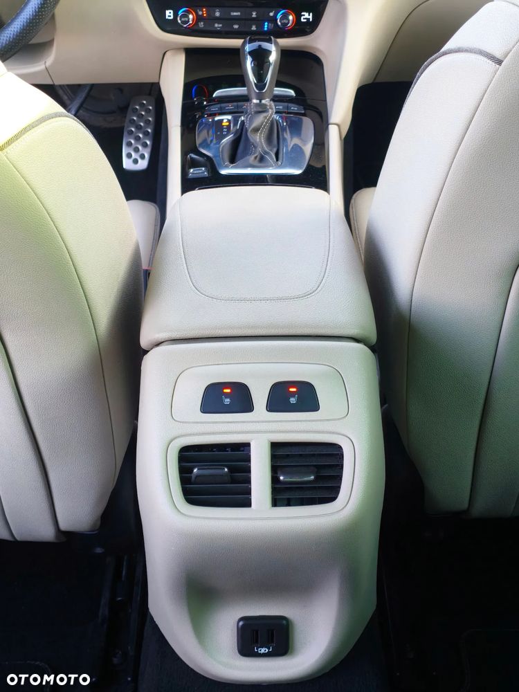 Opel Insignia 2.0 T 4x4 Exclusive S&S - 10