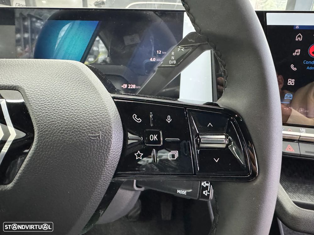 Renault Mégane E-Tech - 21