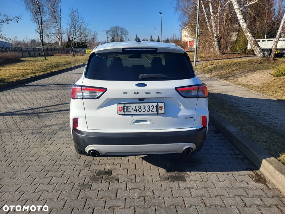Ford Kuga - 4