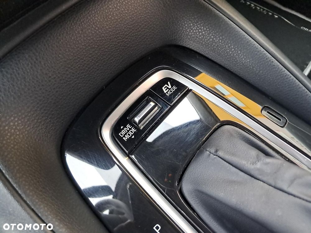 Toyota Corolla 1.8 Hybrid Comfort - 29