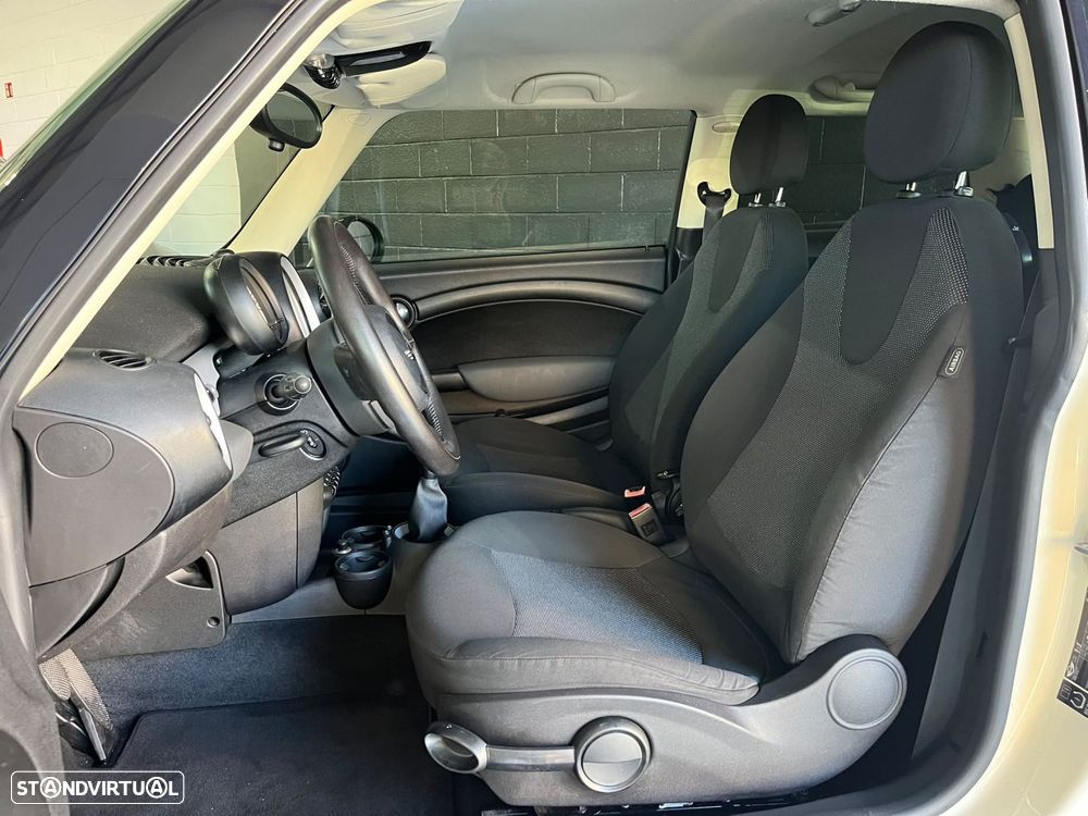 MINI 3 Portas One 1.6 - 10
