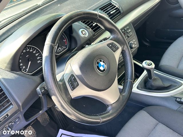 BMW Seria 1 118d - 8