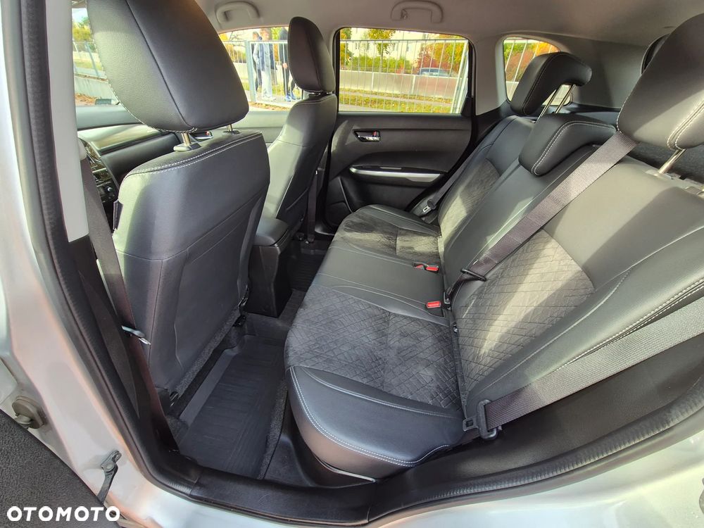 Suzuki Vitara 1.4 Boosterjet Premium 4WD - 9