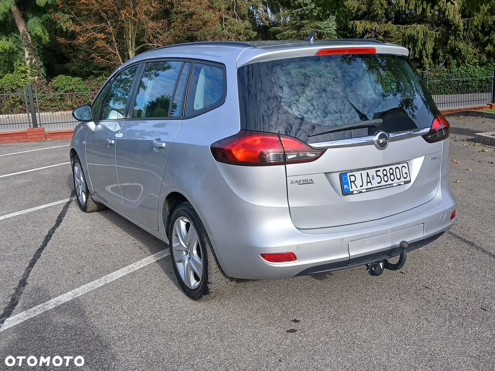 Opel Zafira - 11