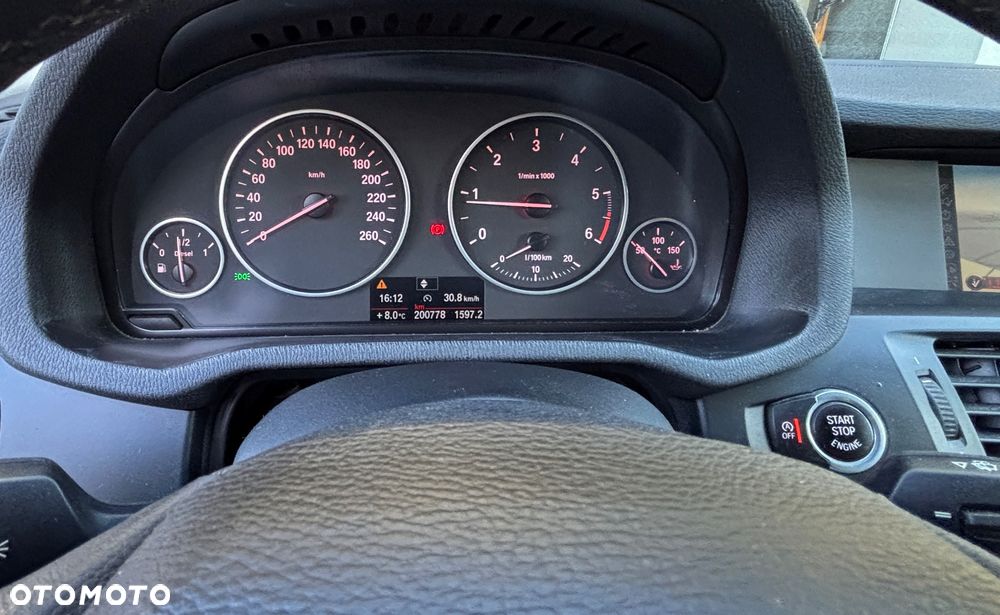 BMW X3 xDrive20d - 16