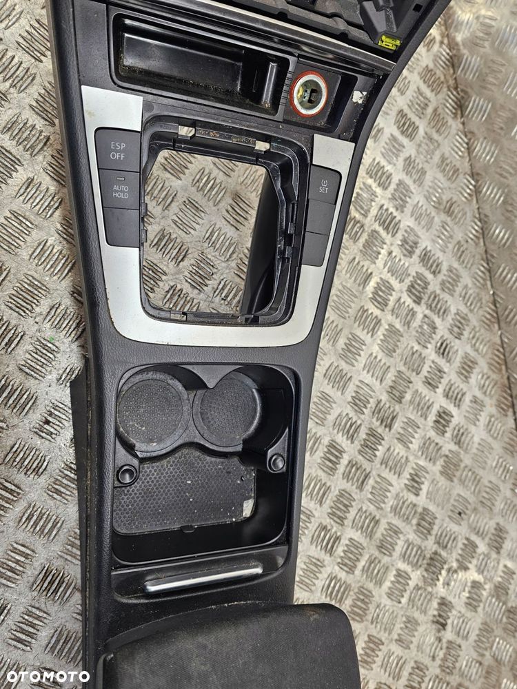 tunel środkowy podłokietnik volkswagen passat cc - 2
