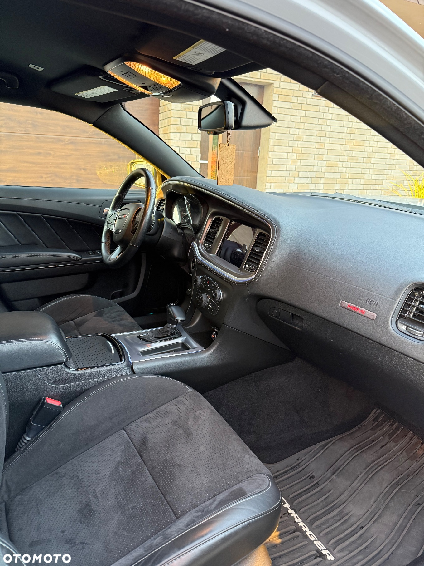 Dodge Charger 5.7 R/T - 17