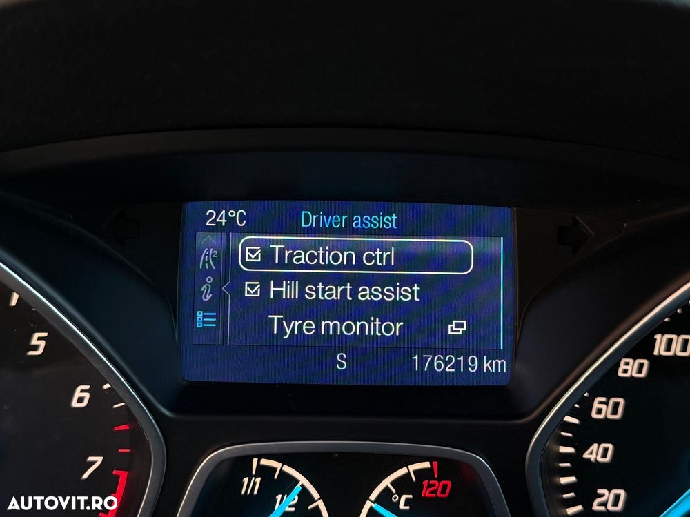 Ford Kuga - 17
