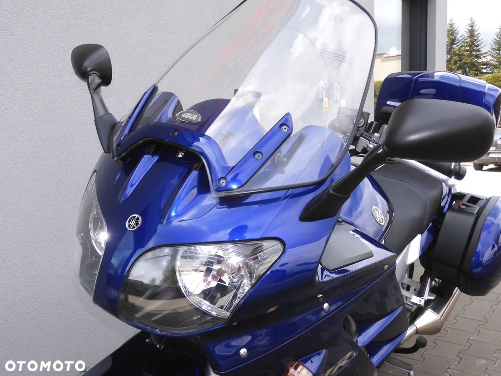 Yamaha FJR - 37