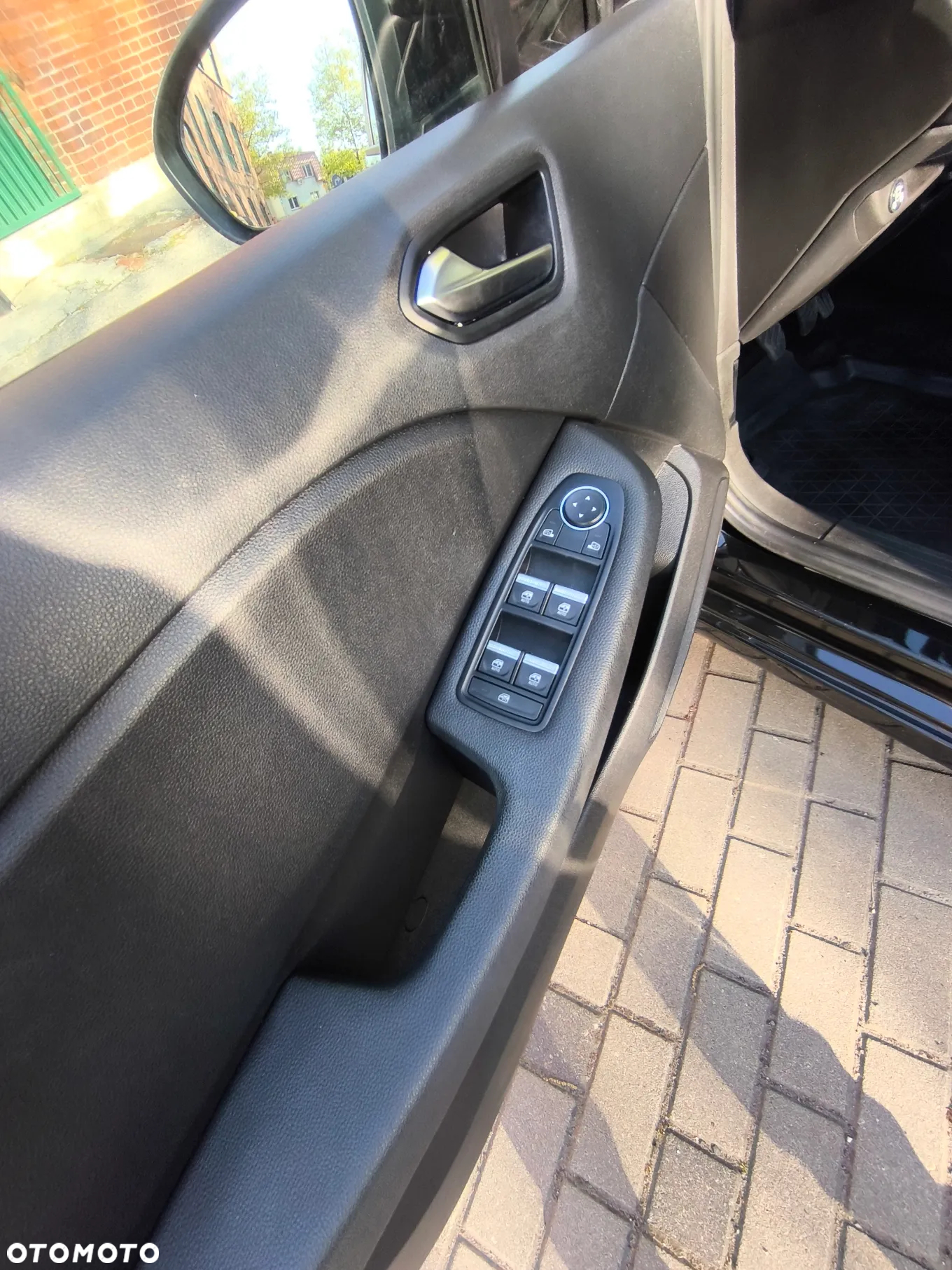 Renault Clio 1.0 TCe Zen - 25