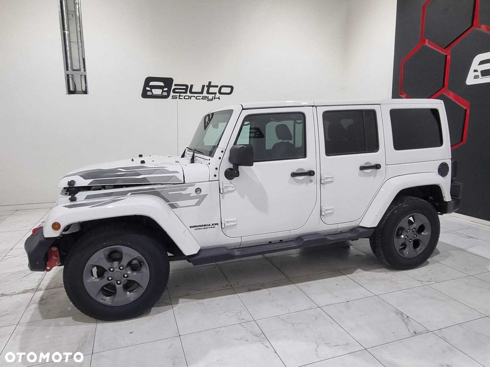 Jeep Wrangler - 5