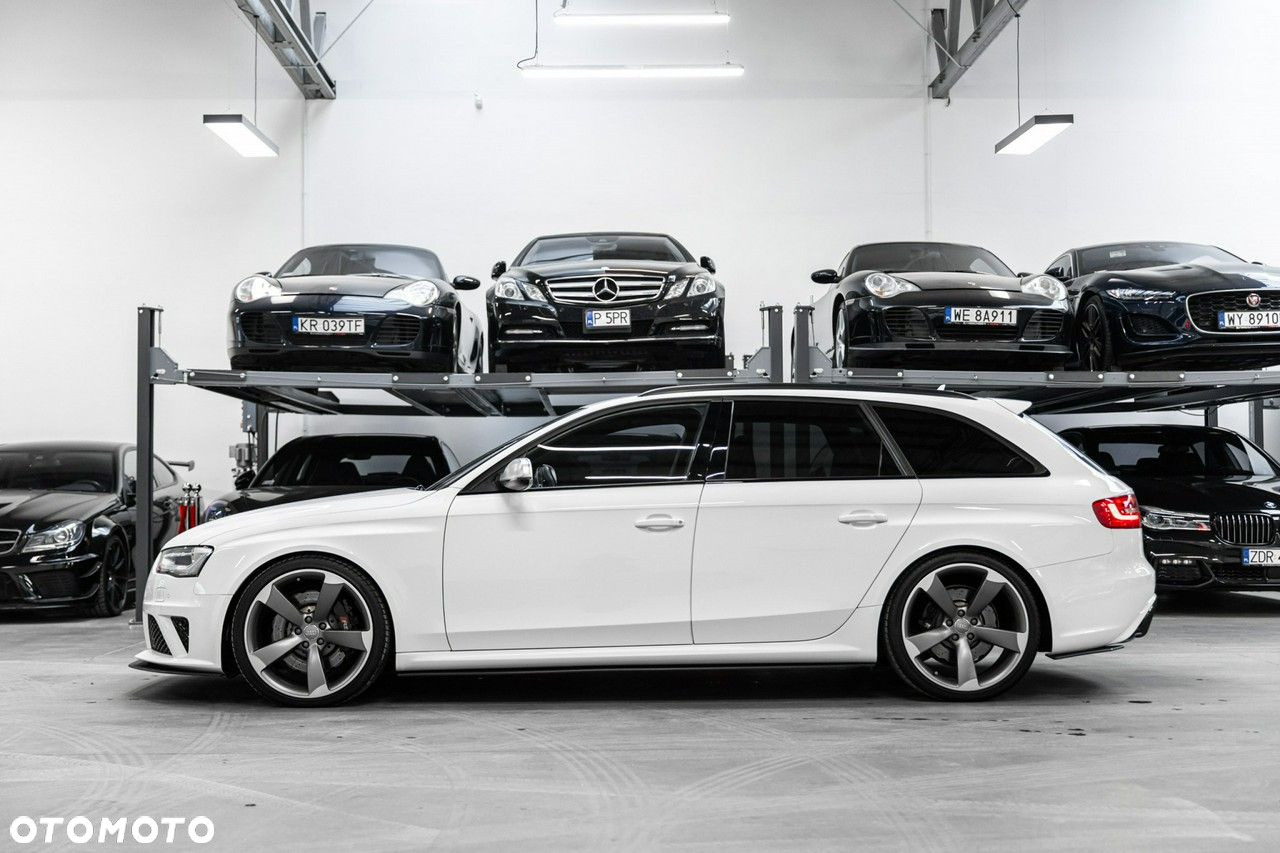 Audi RS4 Avant S tronic - 7
