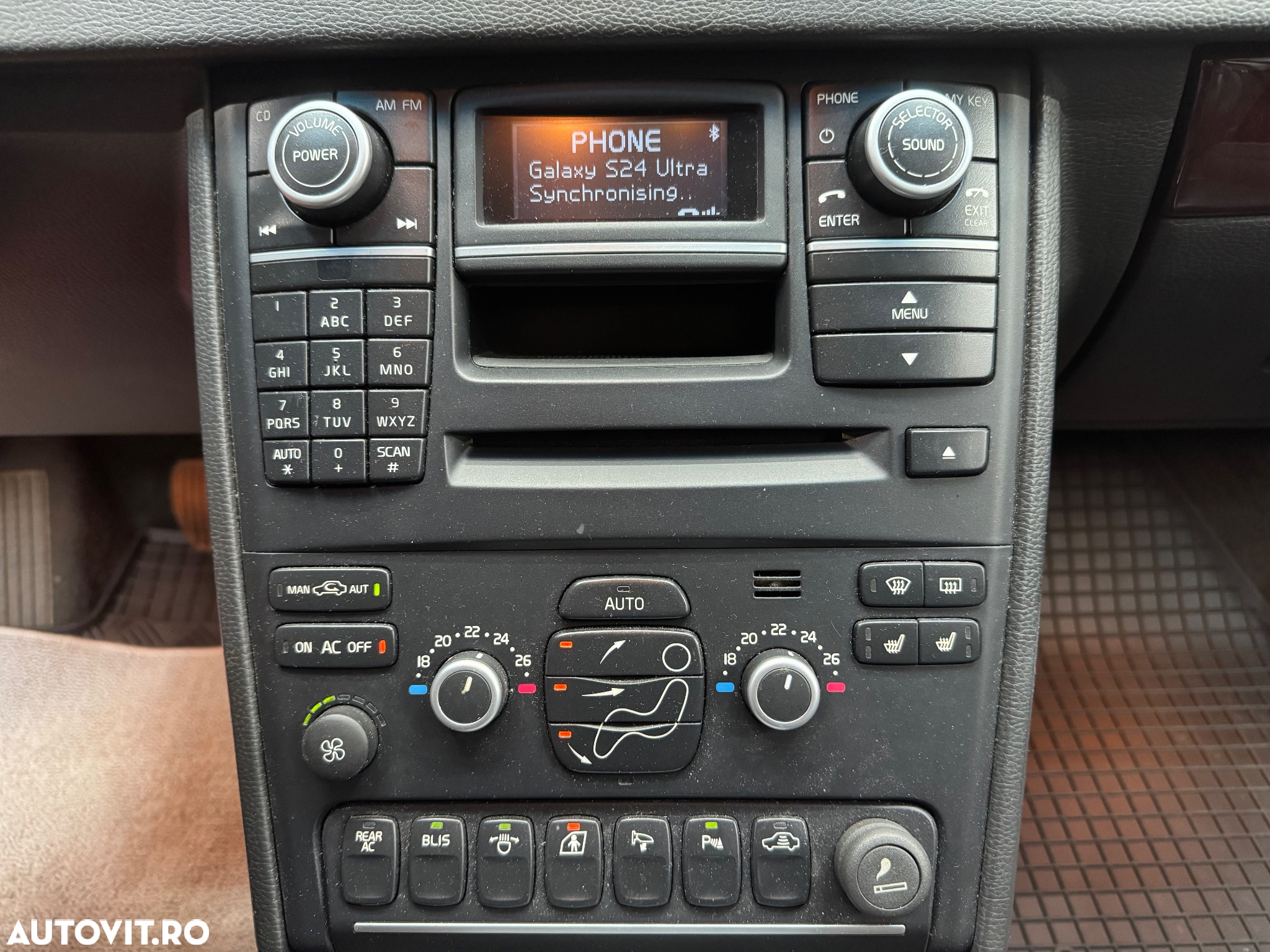 Volvo XC 90 - 13