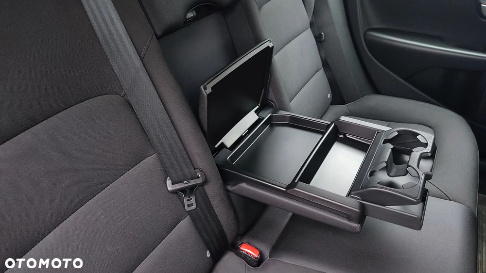 Volvo V70 D5 AWD Kinetic - 33