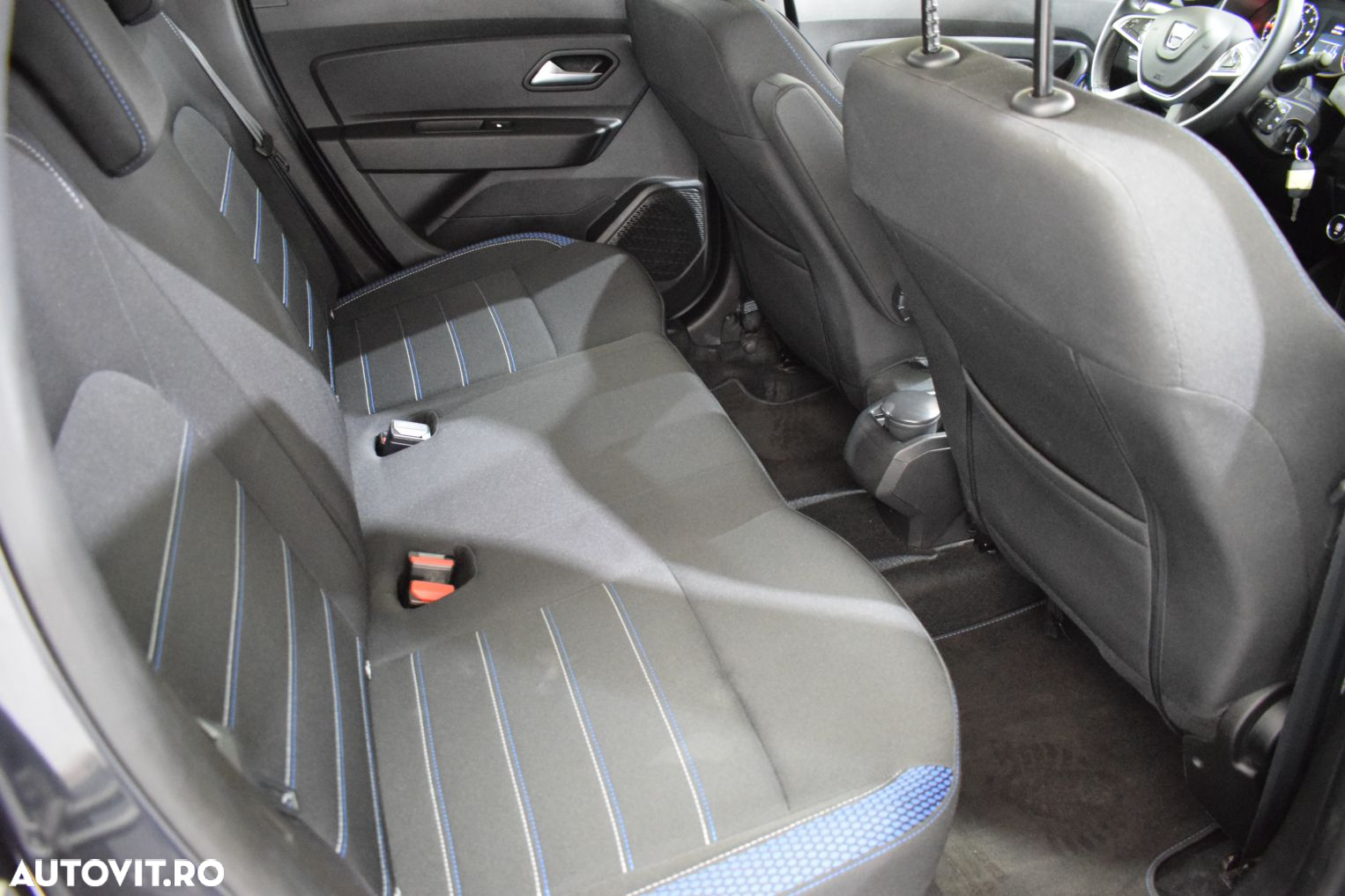 Dacia Duster 1.5 Blue dCi 4WD SL BlueLine - 11