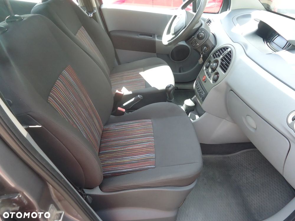 Renault Modus 1.2 16V Authentique - 9
