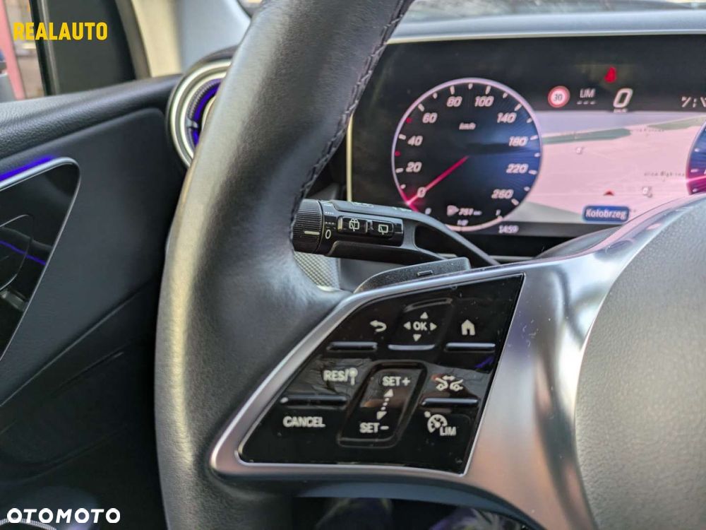 Mercedes-Benz GLC - 14