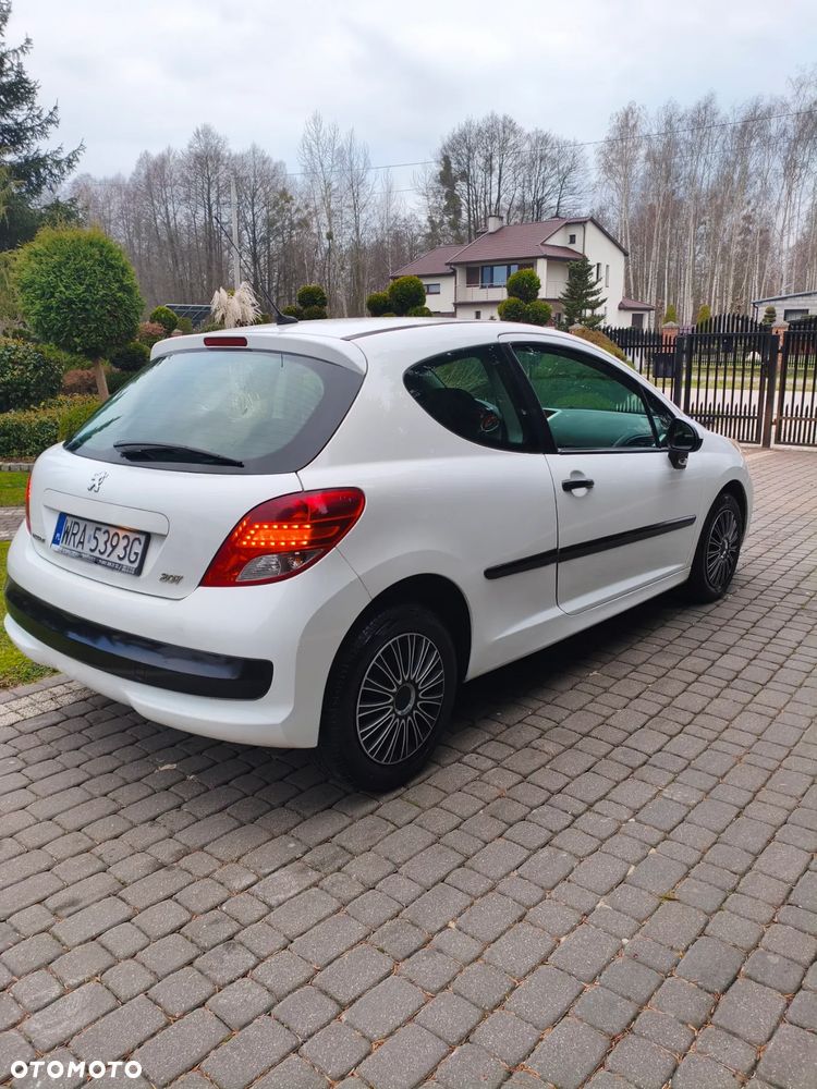 Peugeot 207 1.4 HDi Presence - 3