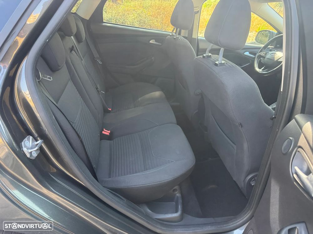 Ford Focus SW 1.5 TDCi Titanium - 16