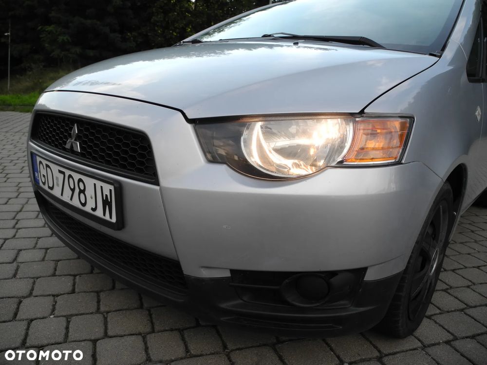Mitsubishi Colt - 3