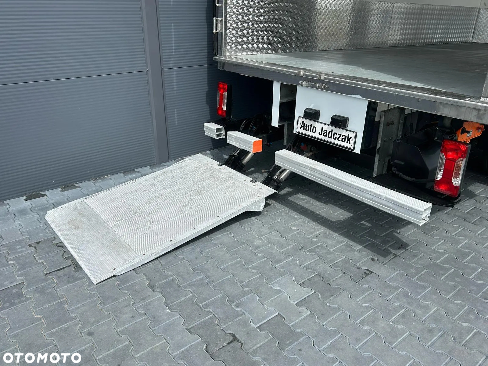 Iveco Daily 70C15 3.0 HPI Chłodnia Mroźnia 9 palet + winda 1000kg **Bez Adblue**Climatronic**Sprowadzony**2016R** - 12