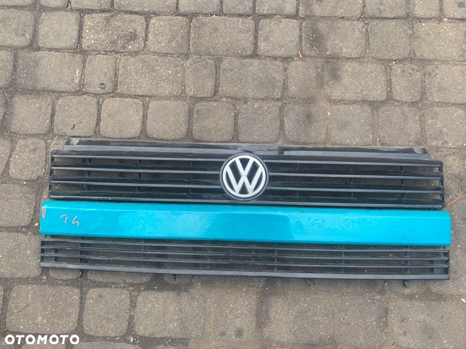 ATRAPA VOLKSWAGEN T4 - 1