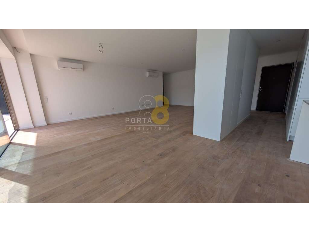T4 com terraço ultimo piso, vistas do parque e mar - Matosinhos Sul - Grande imagem: 5/20