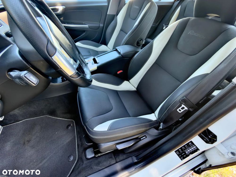 Volvo V60 T5 Geartronic Powershift RDesign - 20