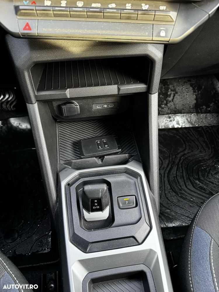 Dacia Duster HEV 140 Journey - 8