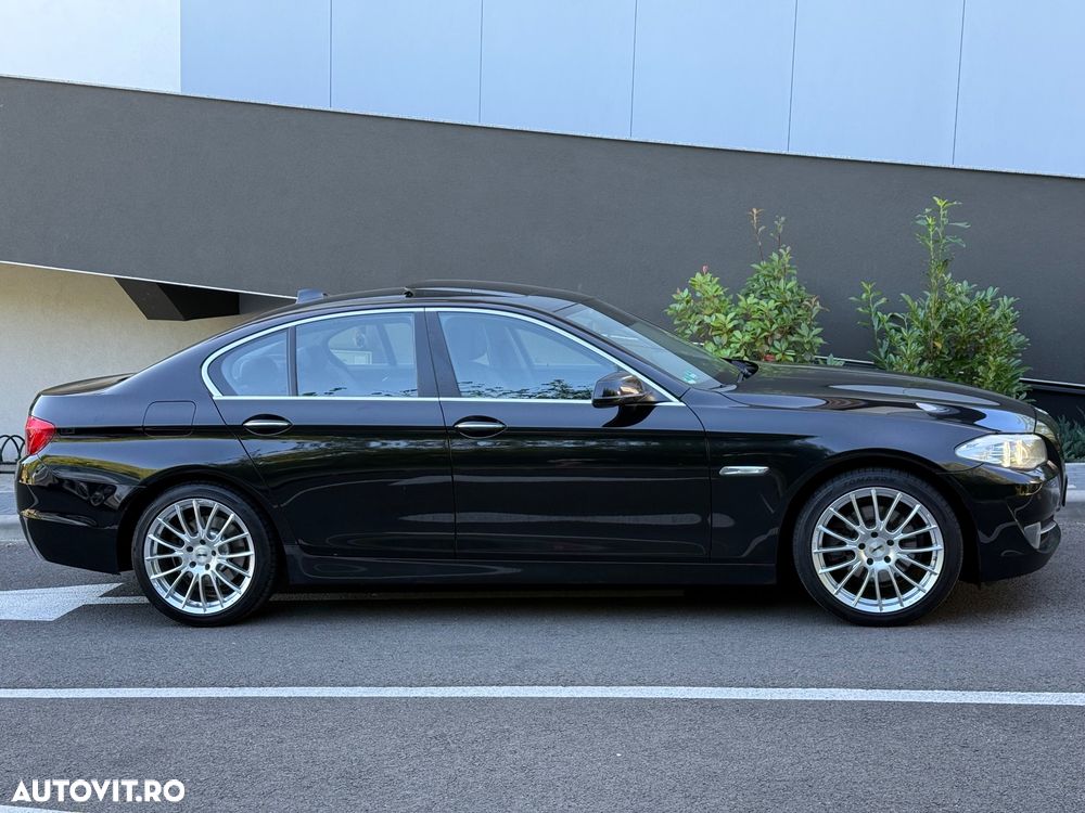 BMW Seria 5 520d Aut. Modern Line - 7