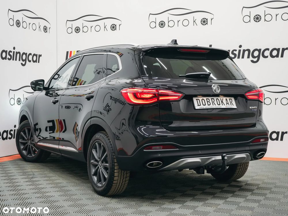 MG EHS Luxury - 10