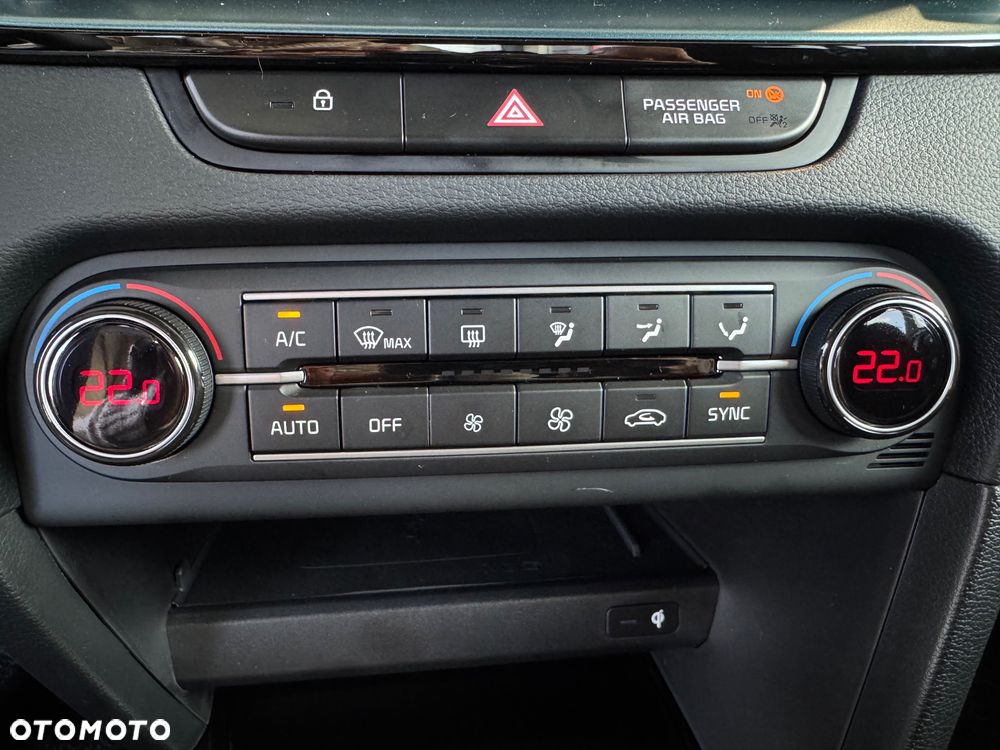 Kia XCeed 1.6 T-GDI Tribute DCT - 14