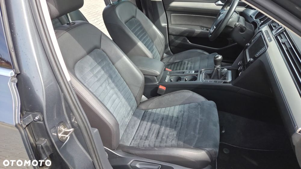 Volkswagen Passat Variant 1.6 TDI (BlueMotion Technology) Comfortline - 37