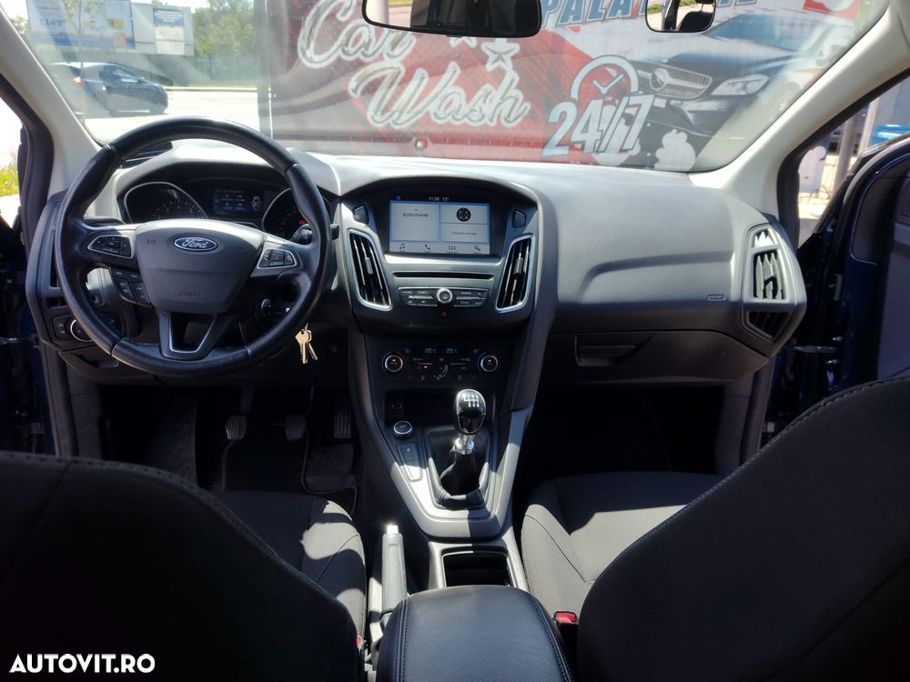 Ford Focus 1.0 EcoBoost Trend Edition - 6