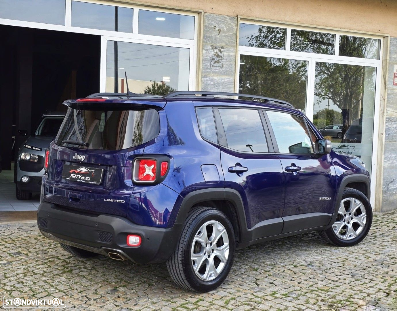 Jeep Renegade 1.0 T Limited - 10