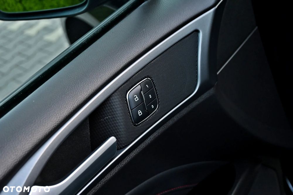 Ford Mondeo 2.0 TDCi ST-Line PowerShift - 31