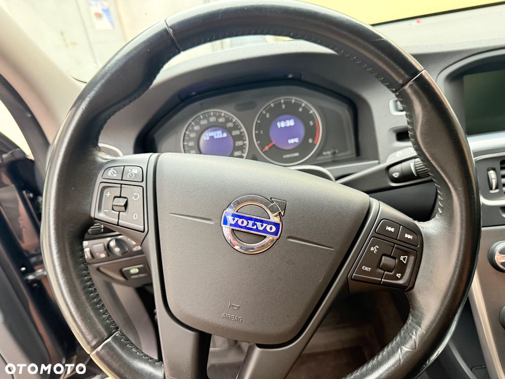 Volvo S60 D3 Geartronic Momentum - 21