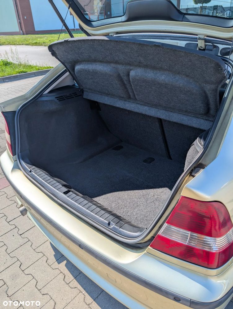 BMW Seria 3 - 21