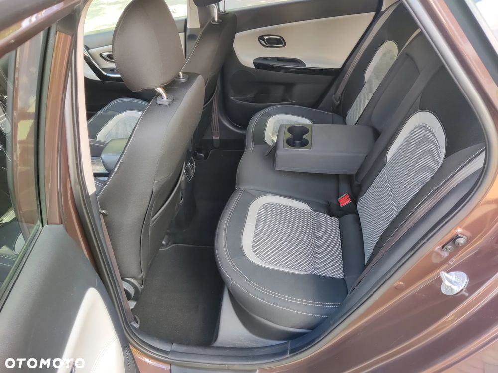 Kia Ceed 1.6 GDI DCT Platinum Edition - 21