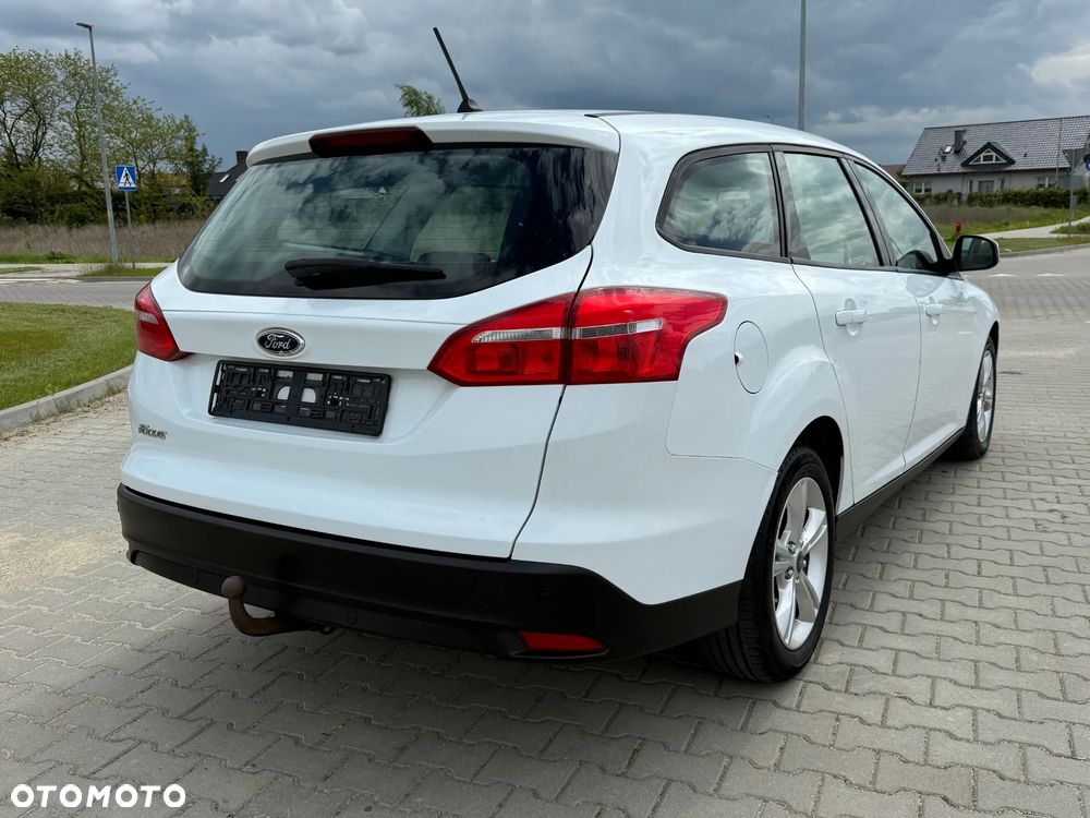 Ford Focus 1.5 TDCi DPF Start-Stopp-System Ambiente - 5